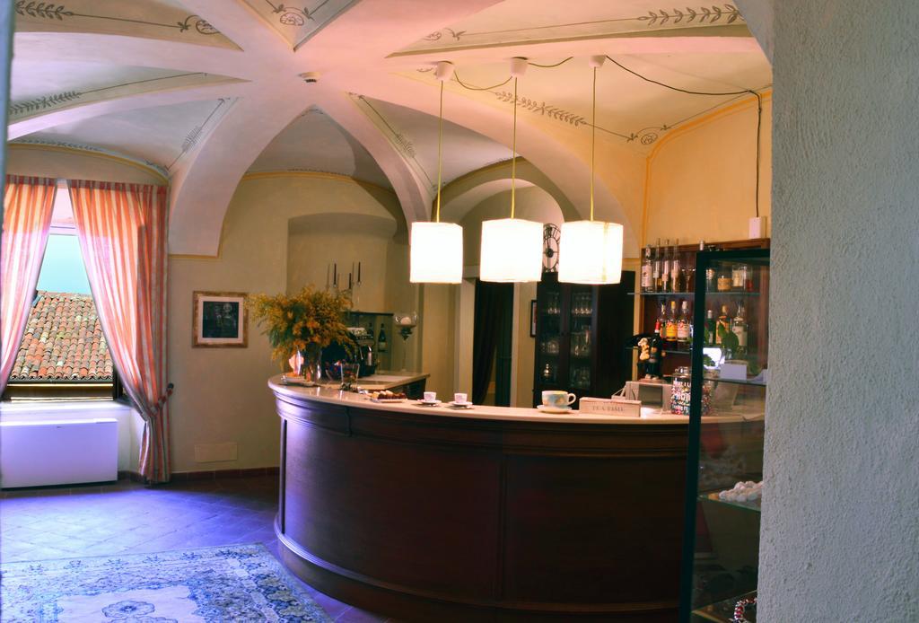 La Foresteria Del Castello - Wellness Hotel In Dimora Storica CastellʼAlfero Eksteriør billede