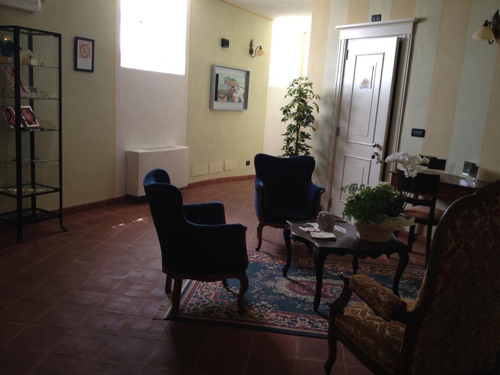 La Foresteria Del Castello - Wellness Hotel In Dimora Storica CastellʼAlfero Eksteriør billede