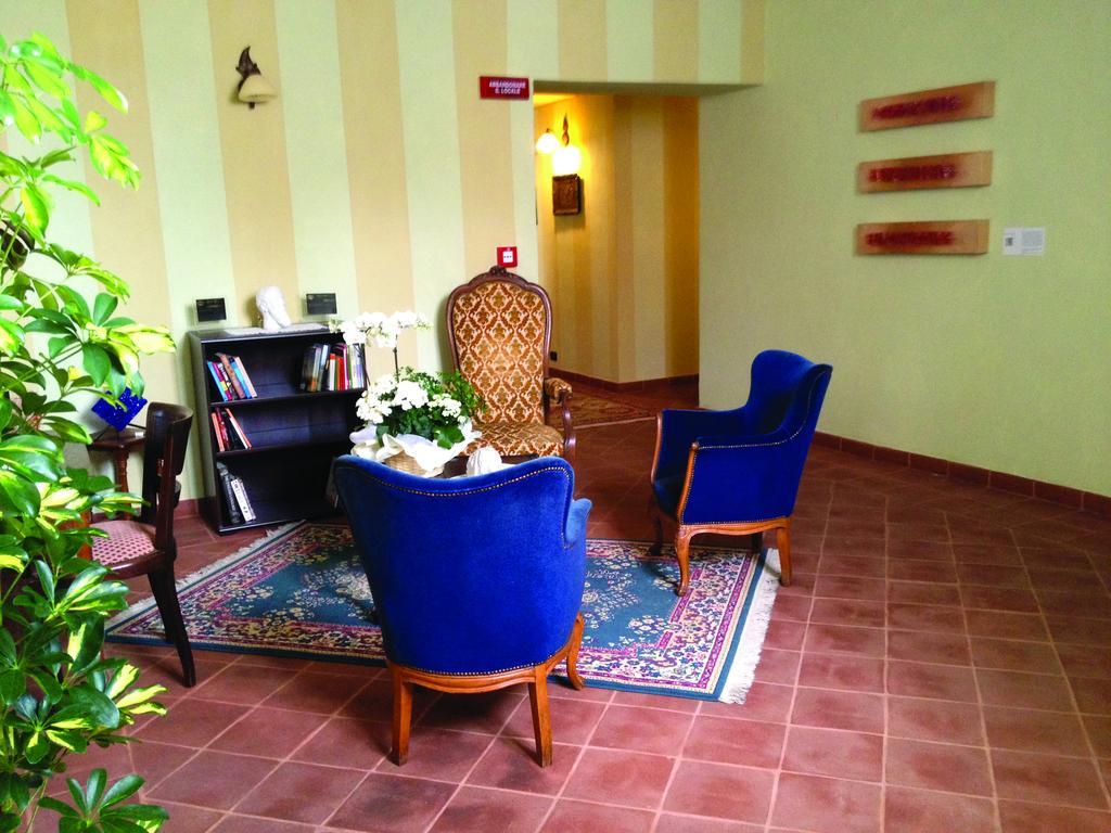 La Foresteria Del Castello - Wellness Hotel In Dimora Storica CastellʼAlfero Eksteriør billede