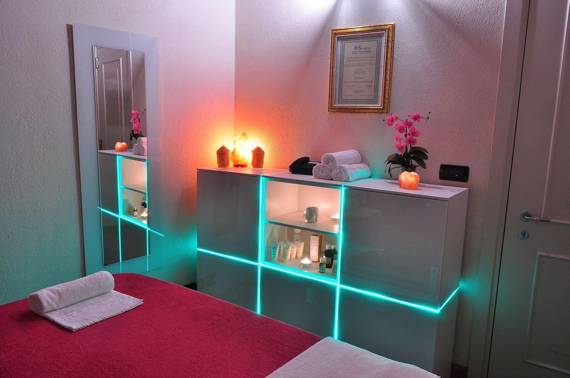 La Foresteria Del Castello - Wellness Hotel In Dimora Storica CastellʼAlfero Eksteriør billede